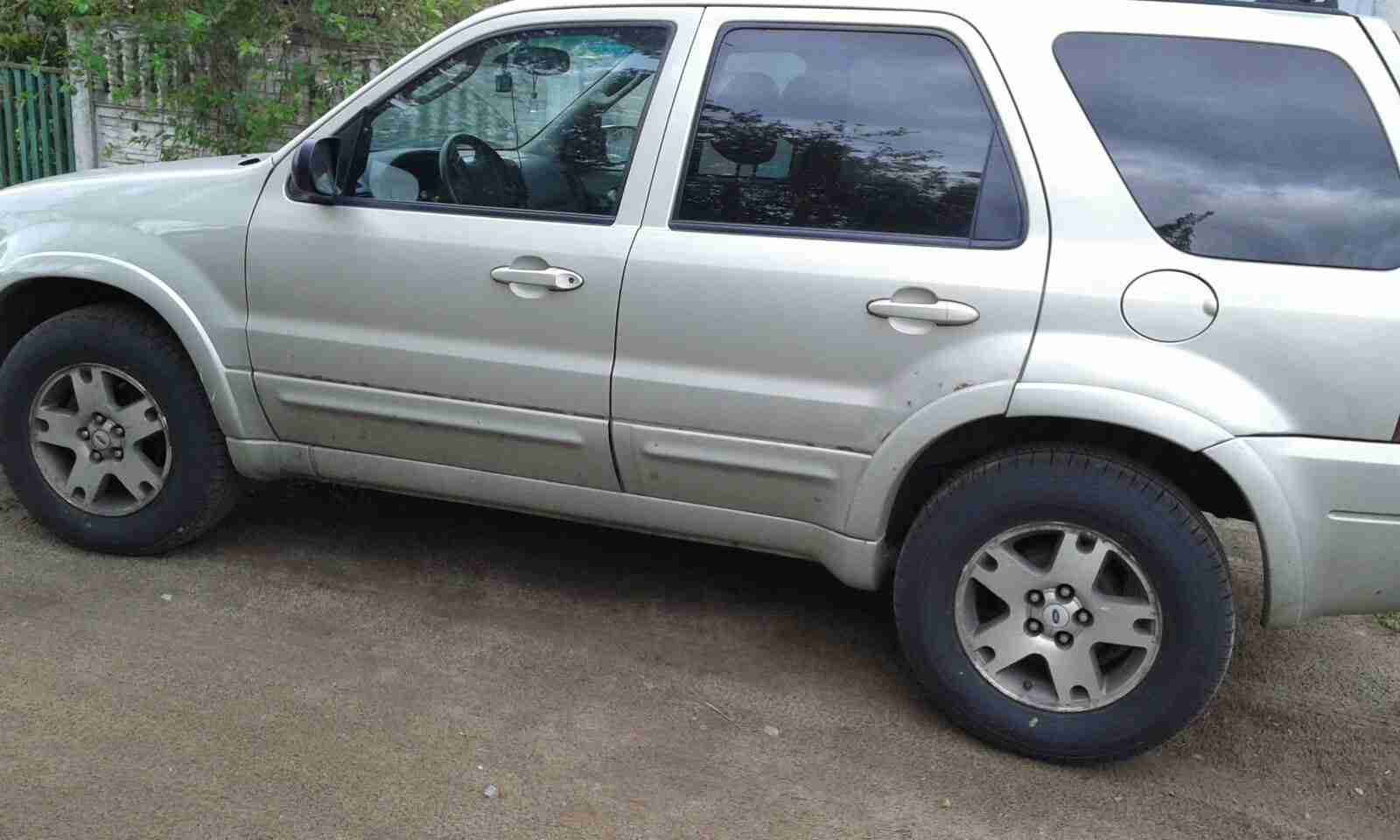 Продажа Ford - Escape 2003 года