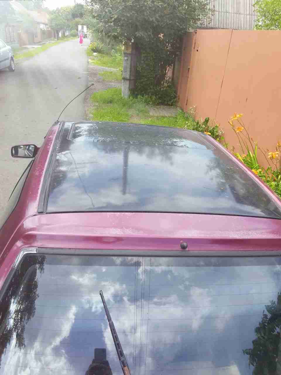 Продажа Mazda - 323 1993 года