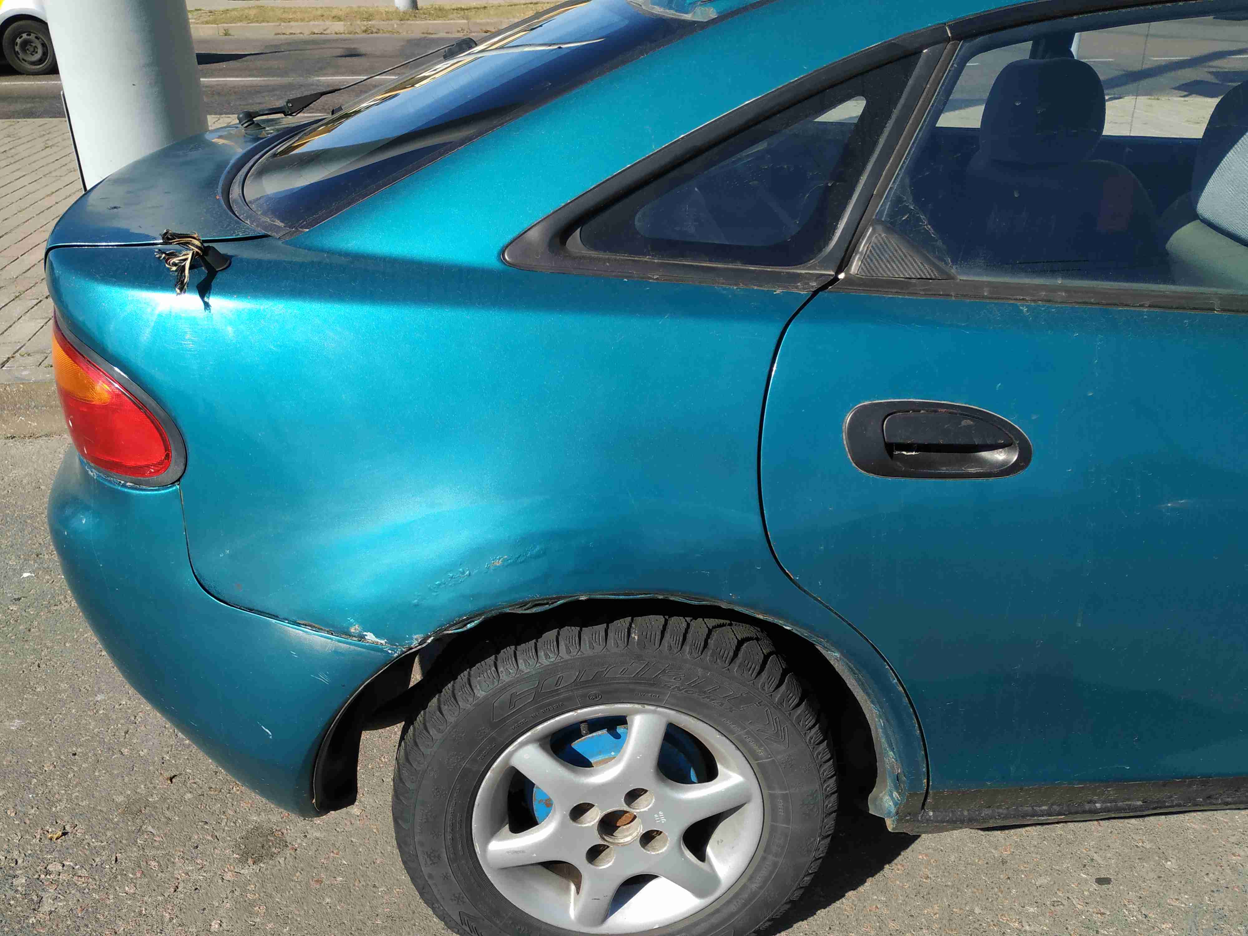 Продажа Mazda - 323 1994 года